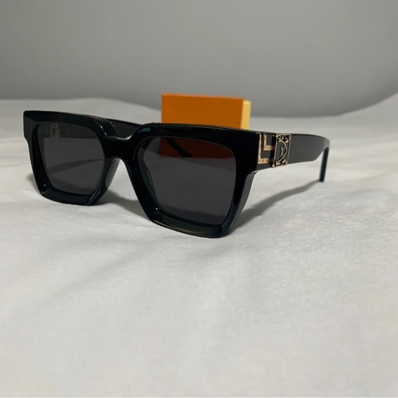 Louis Vuitton 1.1 Millionaire Sunglasses Black Gold - Picture 4 of 7